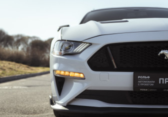 Подержанный автомобиль Ford Mustang Coupe 2020 года (6 фото)