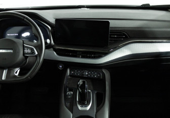 Подержанный автомобиль Haval F7 2023 года (14 фото)