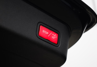 Подержанный автомобиль Mercedes-Benz GLE 2016 года (31 фото)