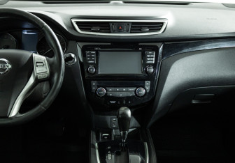 Подержанный автомобиль Nissan Qashqai 2014 года (14 фото)