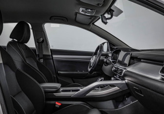 Подержанный автомобиль Geely Coolray 2021 года (26 фото)