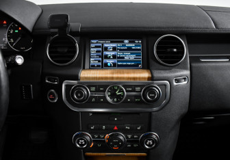 Подержанный автомобиль Land Rover Discovery 2012 года (20 фото)