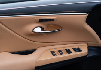 Новый Lexus ES 2025 (12 фото)