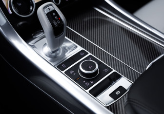 Подержанный автомобиль Land Rover Range Rover Sport 2020 года (24 фото)