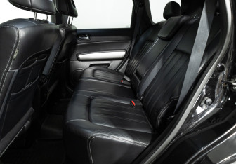 Подержанный автомобиль Nissan X-Trail 2011 года (10 фото)