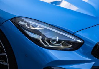 Подержанный автомобиль BMW Z4 Roadster 2020 года (11 фото)