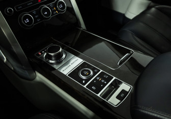 Подержанный автомобиль Land Rover Range Rover 2014 года (20 фото)