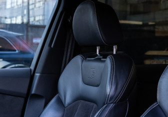 Подержанный автомобиль Audi Q7 2018 года (40 фото)