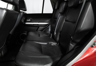 Подержанный автомобиль Suzuki Grand Vitara 2010 года (10 фото)