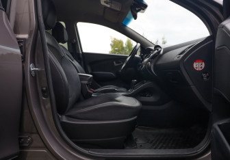 Подержанный автомобиль Hyundai ix35 2014 года (22 фото)