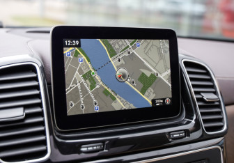 Подержанный автомобиль Mercedes-Benz GLE 2016 года (15 фото)