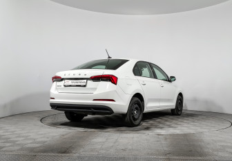 Подержанный автомобиль Skoda Rapid Liftback 2020 года (5 фото)