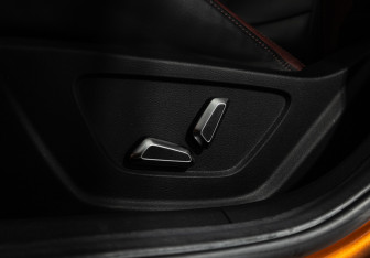 Подержанный автомобиль Geely Coolray 2020 года (21 фото)