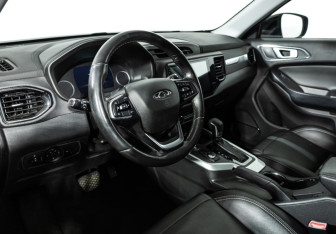 Подержанный автомобиль Chery Tiggo 4 2019 года (11 фото)