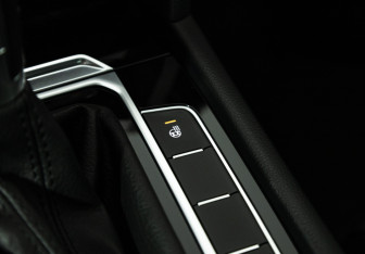 Подержанный автомобиль Volkswagen Passat Sedan 2018 года (17 фото)