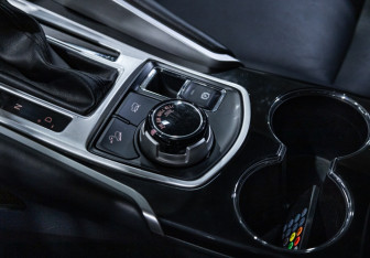Подержанный автомобиль Mitsubishi Pajero Sport 2018 года (23 фото)