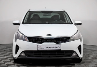 Подержанный автомобиль Kia Rio Sedan 2021 года (2 фото)