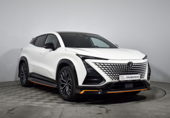 Подержанный автомобиль Changan UNI-T 2022 года (3 фото)