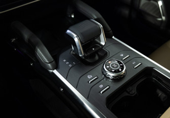 Подержанный автомобиль Jetour T2 2024 года (23 фото)