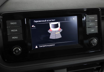 Подержанный автомобиль Skoda Rapid Liftback 2021 года (15 фото)