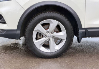 Подержанный автомобиль Nissan Qashqai 2019 года (9 фото)