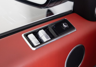 Подержанный автомобиль Land Rover Range Rover Sport 2021 года (27 фото)