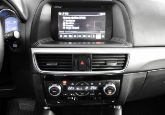 Подержанный автомобиль Mazda CX-5 2015 года (19 фото)