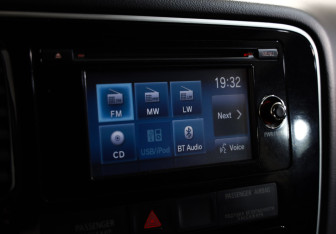 Подержанный автомобиль Mitsubishi Outlander 2015 года (15 фото)