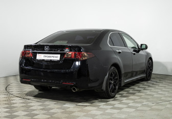 Подержанный автомобиль Honda Accord Sedan 2011 года (5 фото)