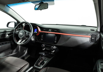 Подержанный автомобиль Kia Rio Sedan 2021 года (9 фото)