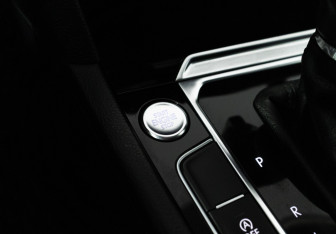 Подержанный автомобиль Volkswagen Passat Sedan 2016 года (24 фото)