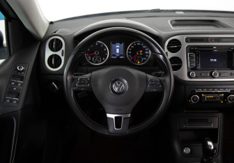 Подержанный автомобиль Volkswagen Tiguan 2013 года (10 фото)