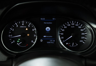 Подержанный автомобиль Nissan Qashqai 2022 года (12 фото)