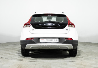 Подержанный автомобиль Volvo V40 Cross Country 2013 года (6 фото)