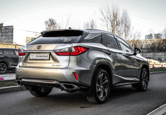 Подержанный автомобиль Lexus RX 2017 года (5 фото)