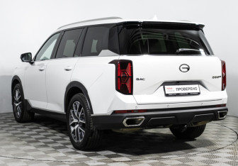 Подержанный автомобиль GAC GS8 2023 года (7 фото)