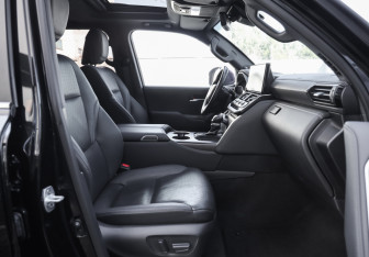 Подержанный автомобиль Toyota Land Cruiser Suv 2022 года (30 фото)