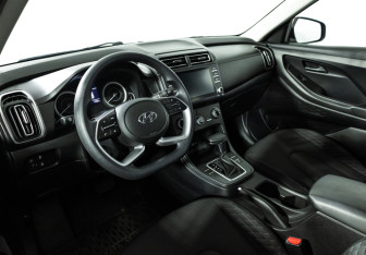 Подержанный автомобиль Hyundai Creta 2021 года (11 фото)