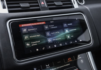 Подержанный автомобиль Land Rover Range Rover Sport 2018 года (18 фото)