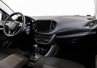 Подержанный автомобиль LADA (ВАЗ) Vesta Sedan 2017 года (9 фото)