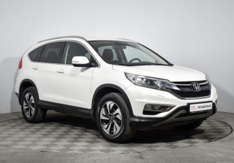 Подержанный автомобиль Honda CR-V 2015 года (3 фото)