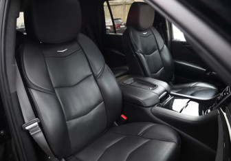 Подержанный автомобиль Cadillac Escalade Suv 2016 года (29 фото)