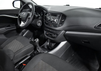 Подержанный автомобиль LADA (ВАЗ) Vesta Sedan 2020 года (13 фото)