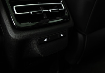 Подержанный автомобиль Changan UNI-K 2022 года (23 фото)