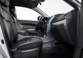 Подержанный автомобиль Geely Emgrand X7 2015 года (15 фото)
