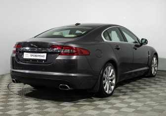 Подержанный автомобиль Jaguar XF Sedan 2009 года (5 фото)