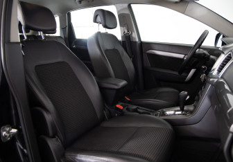 Подержанный автомобиль Chevrolet Captiva 2012 года (12 фото)