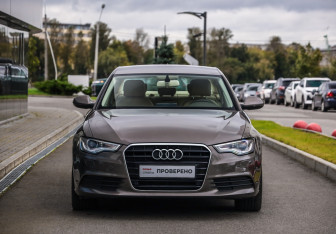 Подержанный автомобиль Audi A6 Sedan 2012 года (4 фото)