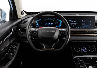 Подержанный автомобиль Exeed LX 2023 года (12 фото)