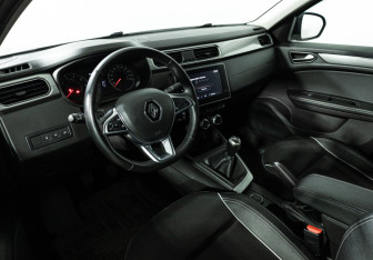Подержанный автомобиль Renault Arkana 2020 года (11 фото)